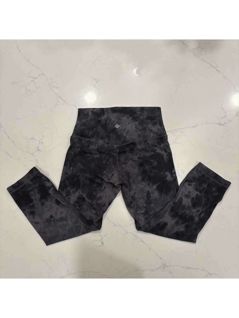 Lululemon Black Gray Tie Dye High Rise Crop Leggings Women's Size 6 Yoga